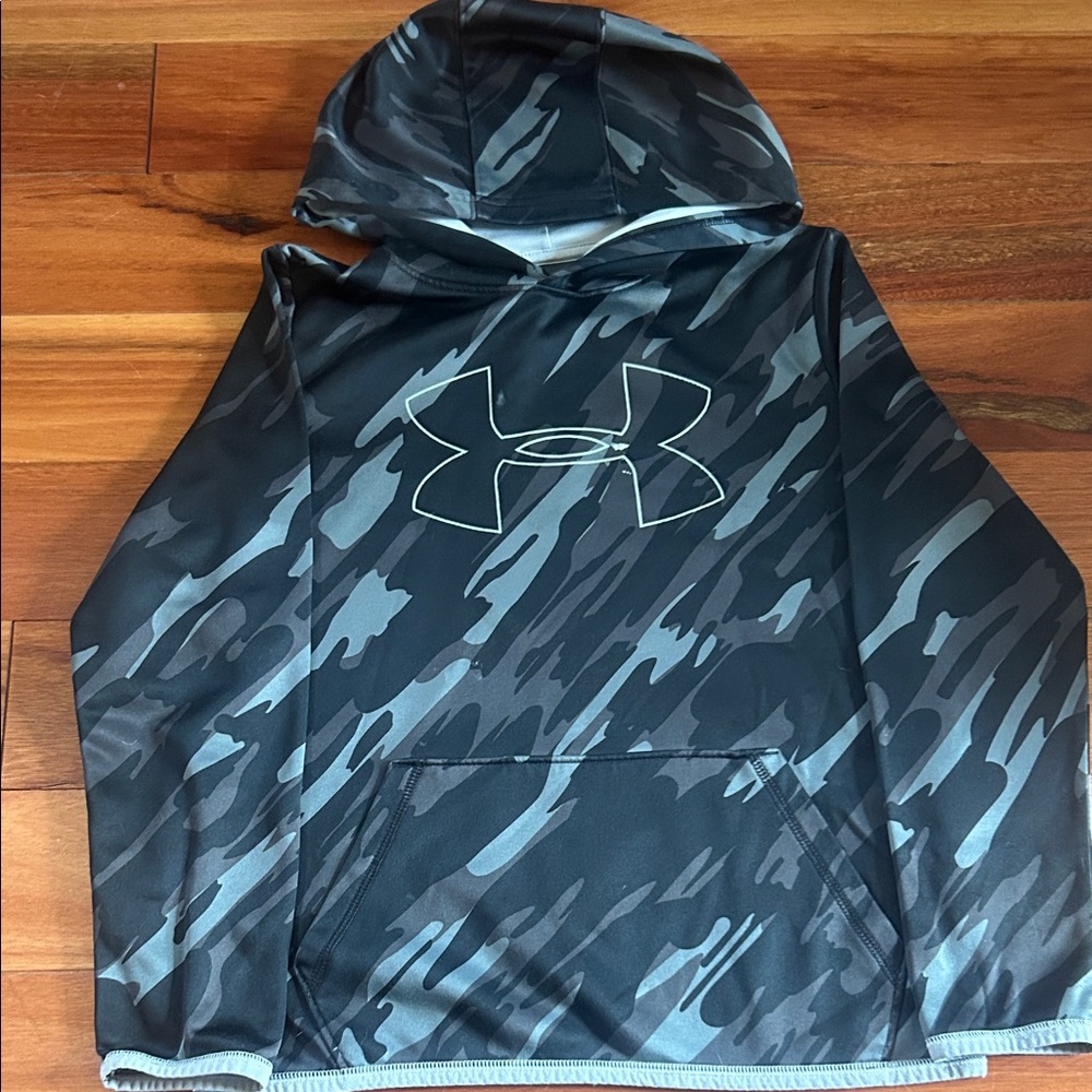 Under Armour Black & Gray Camo Pullover Hoodie